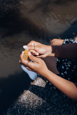 Theniya nail care visual